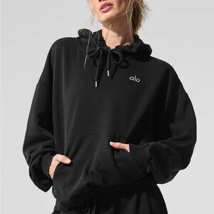 ALO Yoga Women's Classic Black Sweatshirt